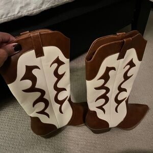 Cowboy boots - Brown and White